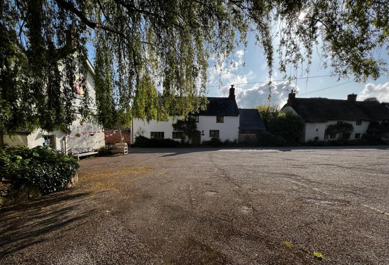 Notley Arms Inn Exmoor National Park Elworthy Bagian luar foto